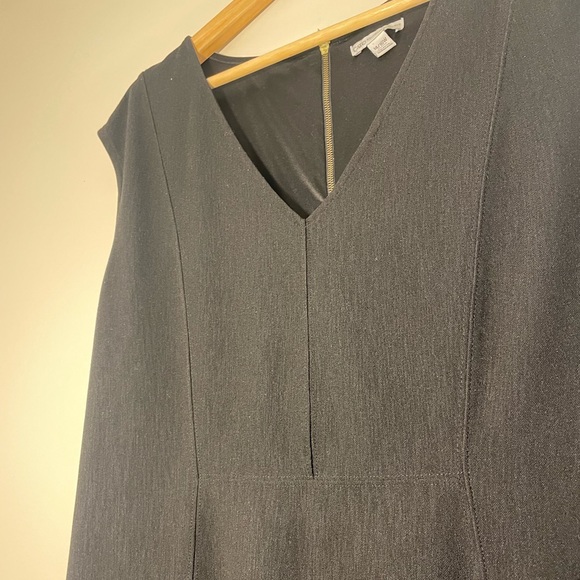 Cato black sheath dress size 14/16 cap sleeve, v-neck, gold zippered - Picture 6 of 13
